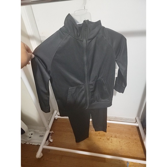 Pro Player Other - Black 2 piece jogger. Children's Size 8 Pockets On Jacket And Pants Casual Wear